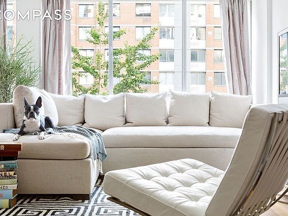 5th image of 95 W 95th St APT 26E