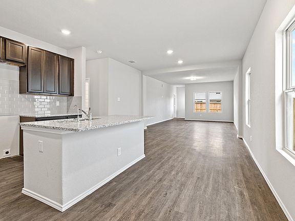 4th image of 2406 Applewhite Mdw