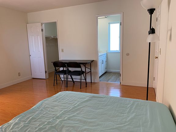 3rd image of 2307 S Lynn Ct #F