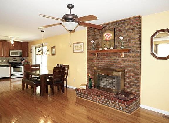 2nd image of 3544 El Ferrol Ct