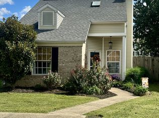 328 Northwind Dr, Hopkinsville, KY 42240