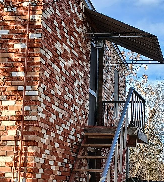 1st image of 406 N Elm St APT B