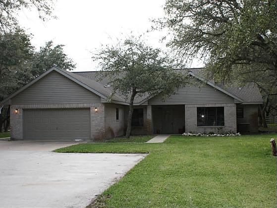 1st image of 305 Spanishwoods Dr