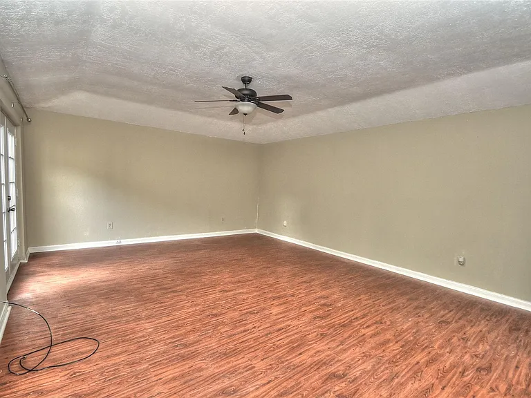 234 Wickhamford Way — Photo 15