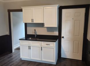 158-160 Walnut St #1, Agawam, MA 01001