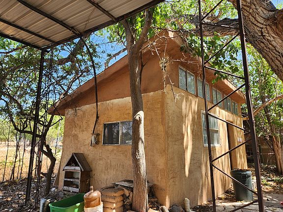 3rd image of 30 Pluma Rd