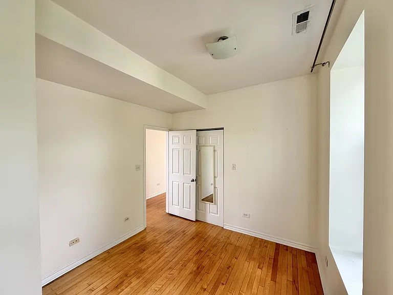 2537 N Kildare Ave #4 — Photo 16
