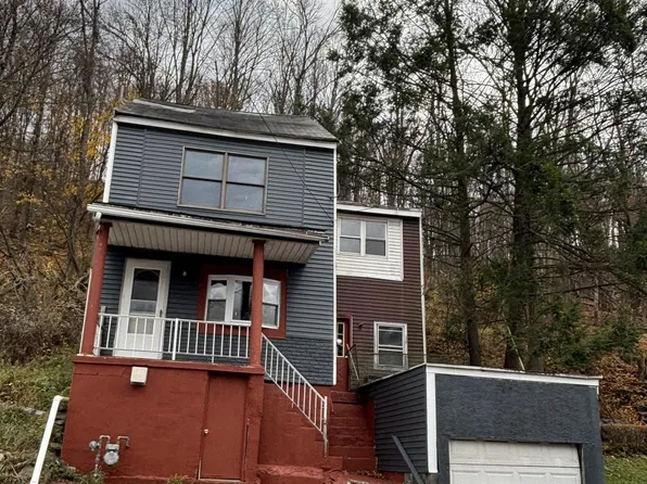 321 Peacock St, Pottsville, PA 17901