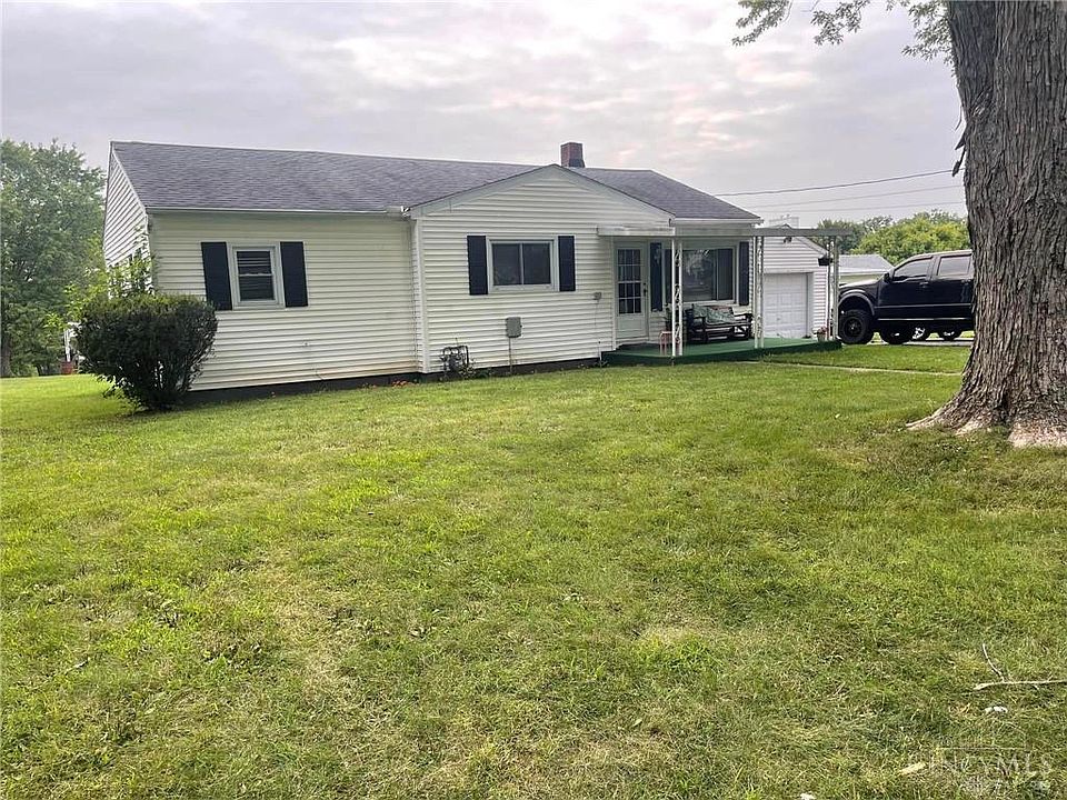 2nd image of 8745 Clearcreek Rd
