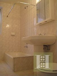 5th image of 825 Walton Ave APT 3D