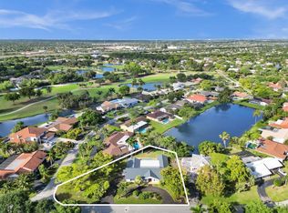 9600 Sea Turtle Dr, Plantation, FL 33324