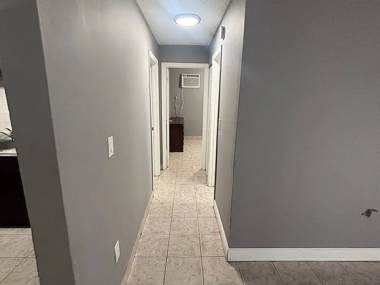 1550 SW 3rd St — Photo 5