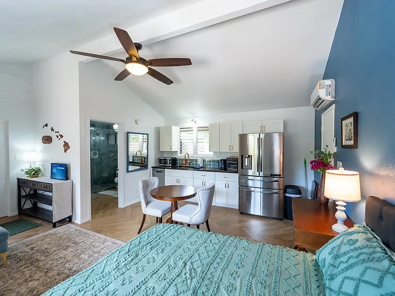 1608 N Alaniu Pl — Photo 1