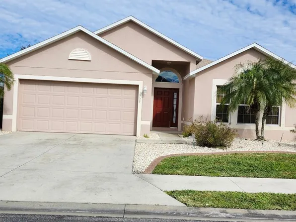 2735 Suncoast Lakes Blvd, Punta Gorda, FL 33980
