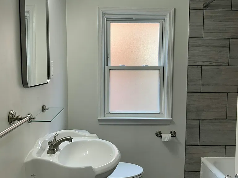 17591 Roselawn St — Photo 16