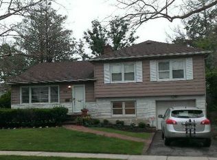 570 Church Ave, Woodmere, NY 11598