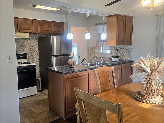 5th image of 3417 Somia Dr