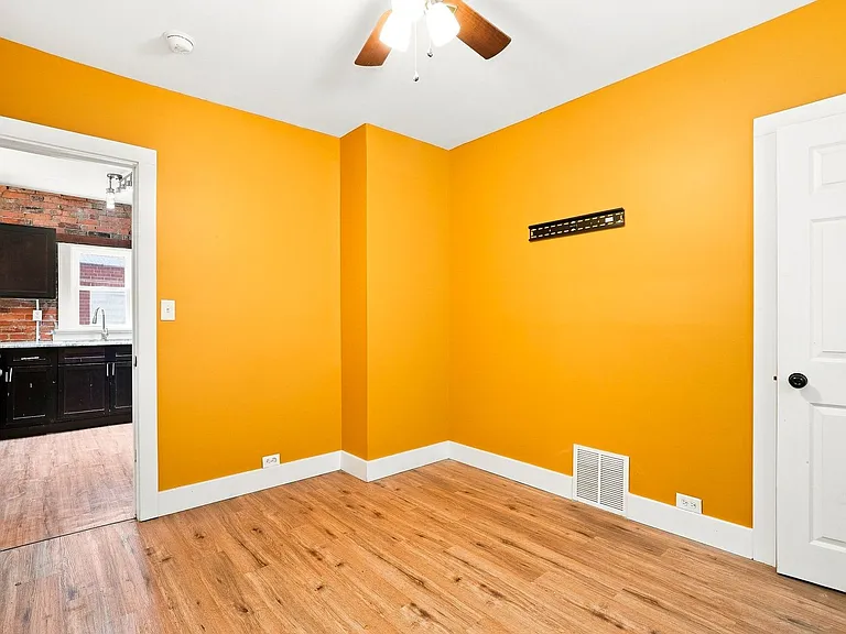 503-505 Berkeley Rd — Photo 9