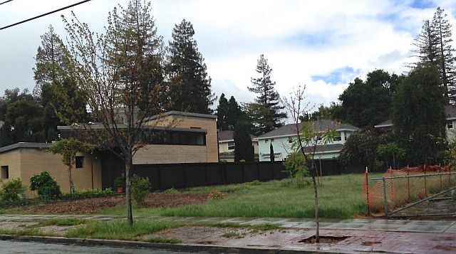 2nd image of 694 Pettis Ave