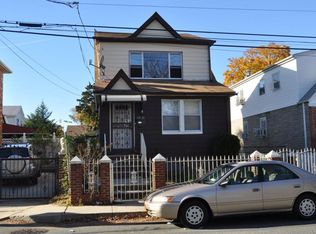 13422 222nd St, Springfield Gardens, NY 11413