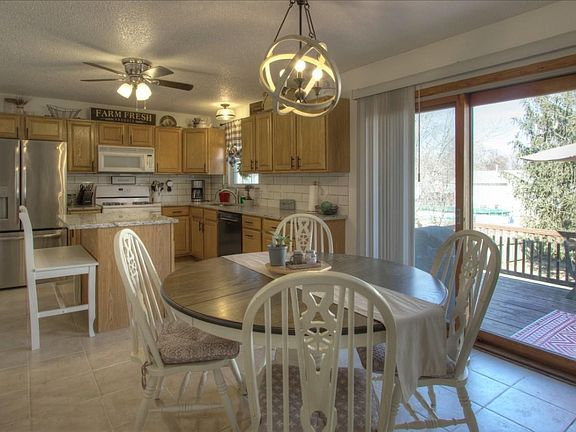 5th image of 1921 Cherokee Trail Ln
