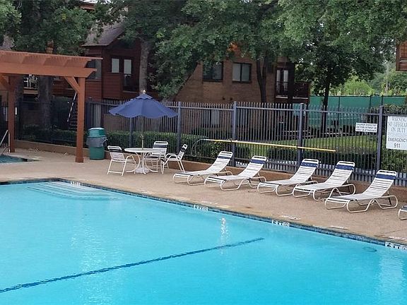 4th image of 2311 Basil Dr APT C301