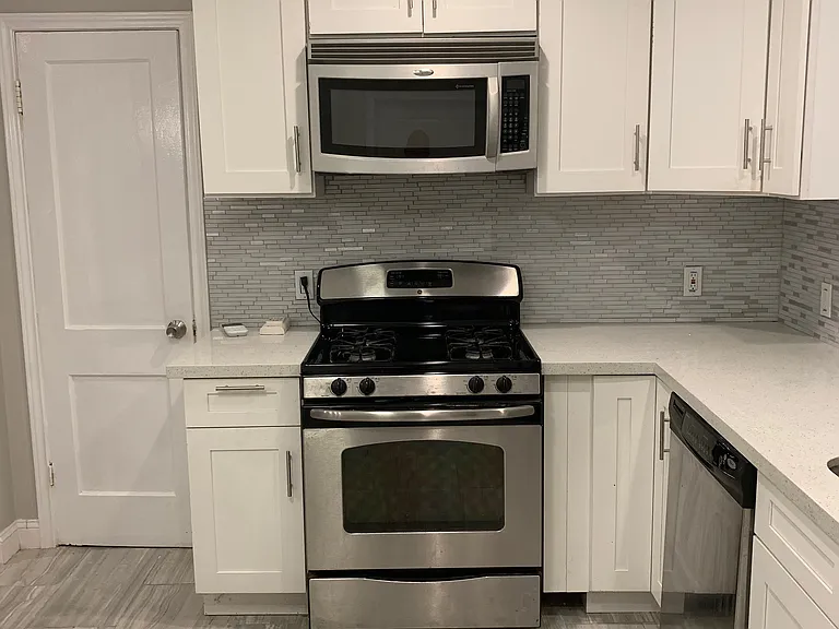 6310 Belarbor St — Photo 31