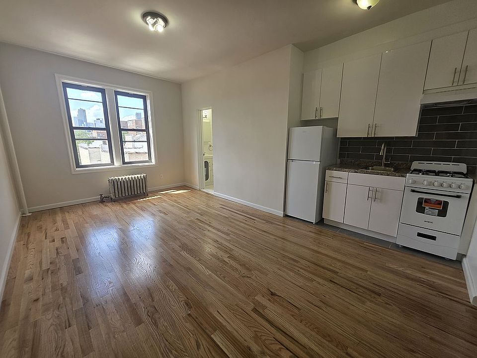 1st image of 4342 45th St APT 4A