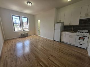 4342 45th St APT 4A, Long Island City, NY 11104