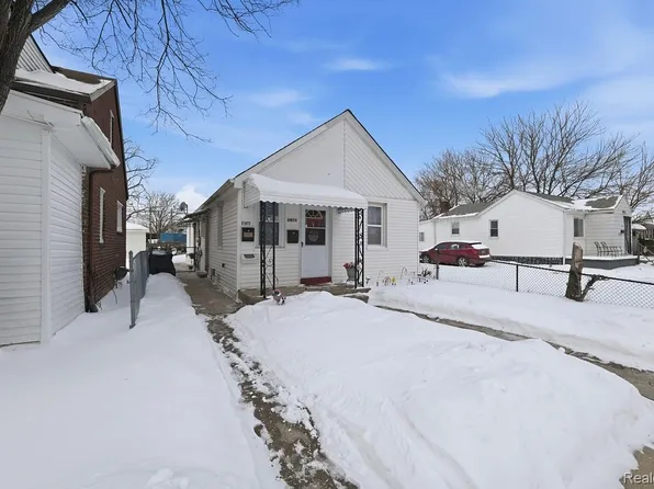 21079 Helle Ave, Warren, MI 48089