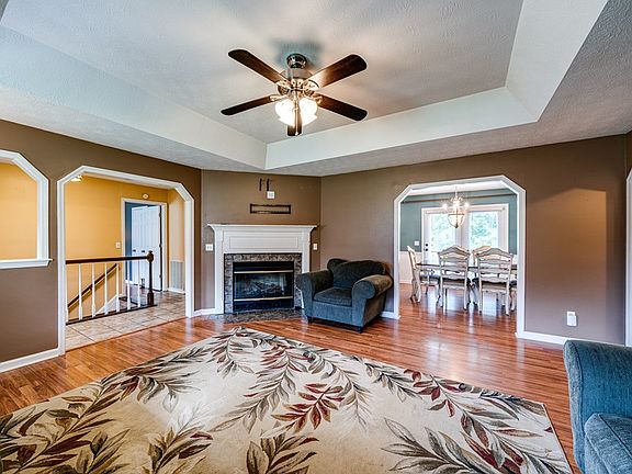 5th image of 3216 Middleford Dr