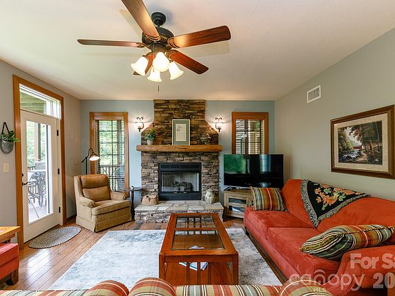 3rd image of 222 Creekside Way #D202