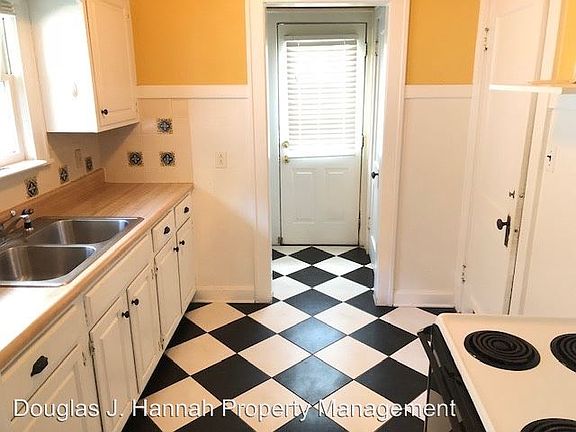 5th image of 4825 Mercier St