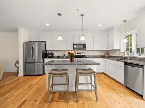 50 Sawmill Ln #5, Hanson, MA 02341
