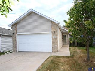 6110 S 81st St, Lincoln, NE 68516