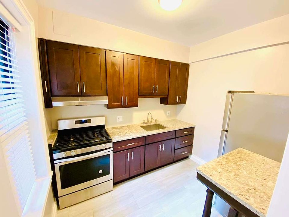 1st image of 45-30 Court Sq #11