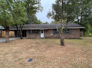 86 Aero Dr, Defuniak Springs, FL 32433