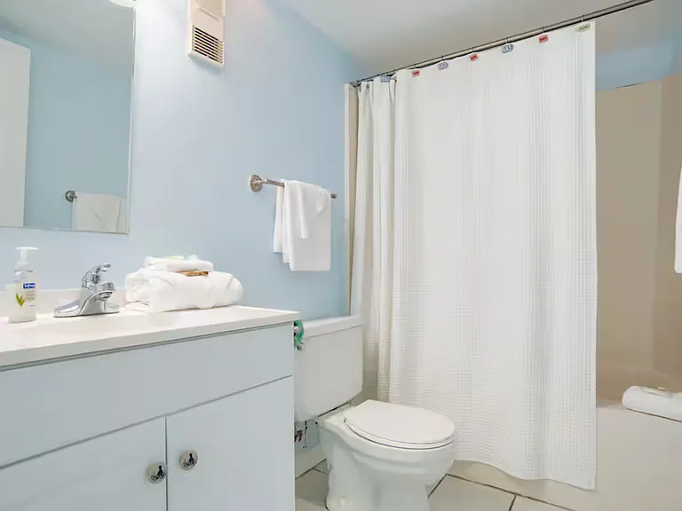 421 E Beach Blvd #450 — Photo 24