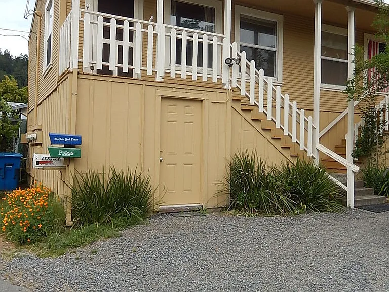 20359 Sunnyside Way — Photo 1