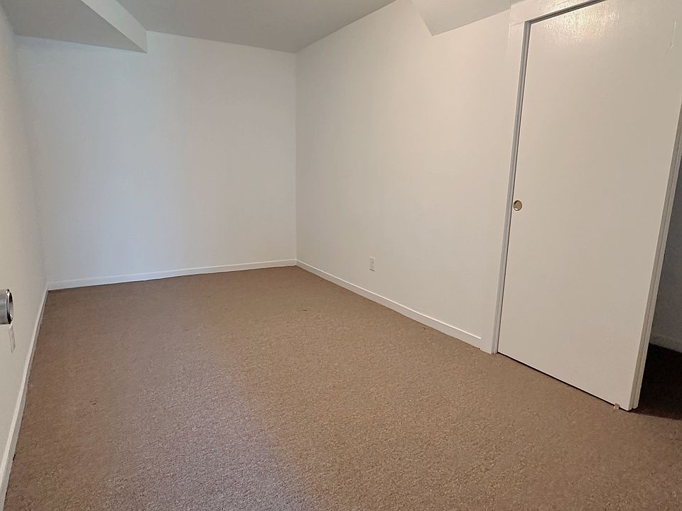1st image of 430 32nd Ave