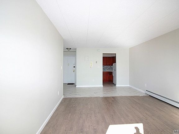 3rd image of 144-23 Barclay Ave #6A