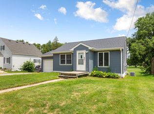 211 Independence Ave S, Clarks Grove, MN 56016