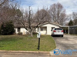 2004 13th St SE, Decatur, AL 35601