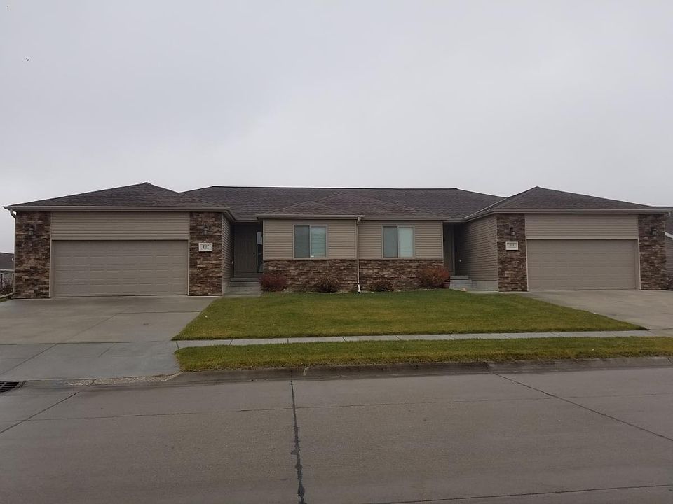 1st image of 2117 Ebony Ln