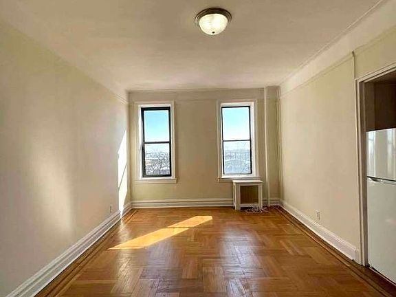 3rd image of 8615 Fort Hamilton Pkwy APT B35