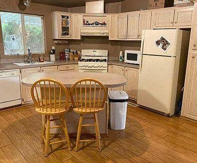 3rd image of 6057 Griffith Ave Spc 74