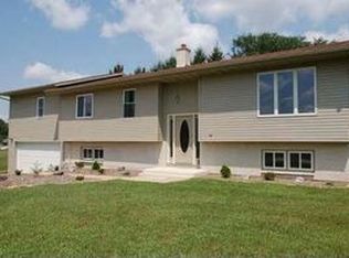 4776 Eisenhower St, Oregon, WI 53575