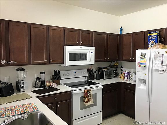 5th image of 290 NW 109th Ave APT 109