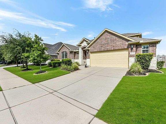 5th image of 16718 Lake Limestone Ln