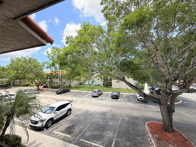 1541 Windorah Way #E — Photo 18